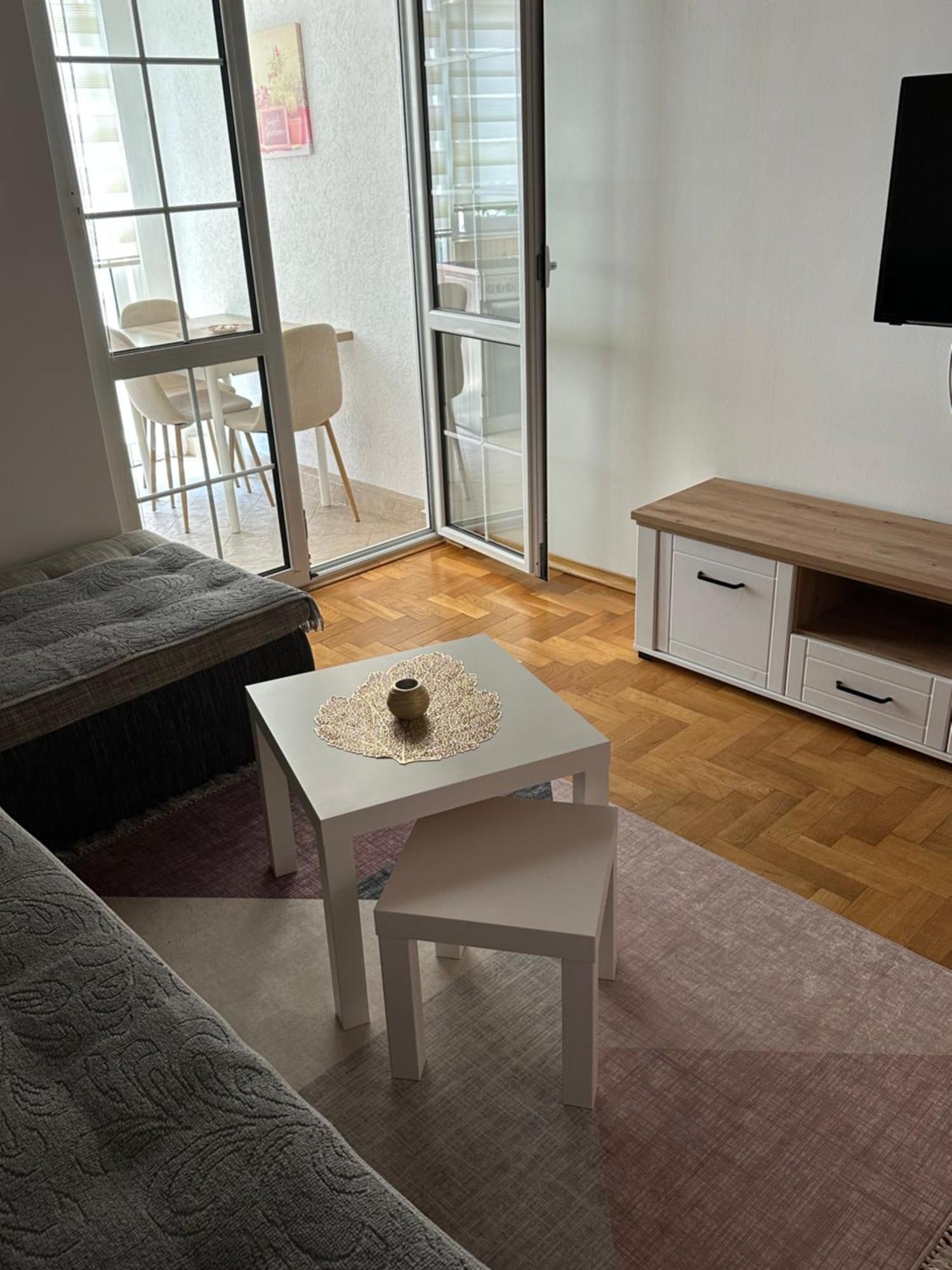 Apartmani Jedro ラファイロヴィチ エクステリア 写真
