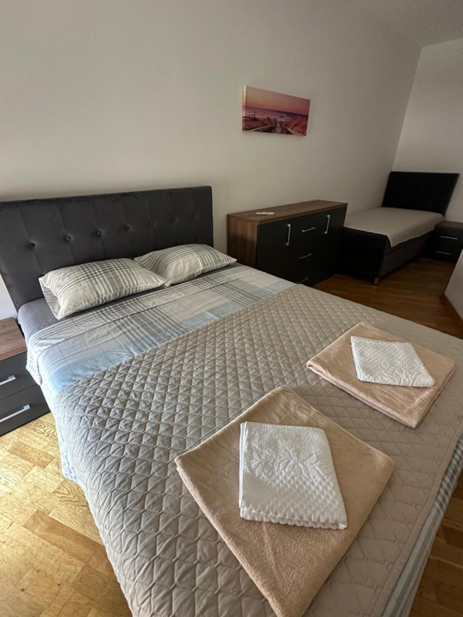 Apartmani Jedro ラファイロヴィチ エクステリア 写真